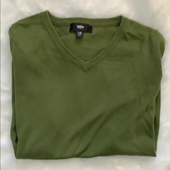 Olive Green Mossimo Sweater - Picture 1 of 5